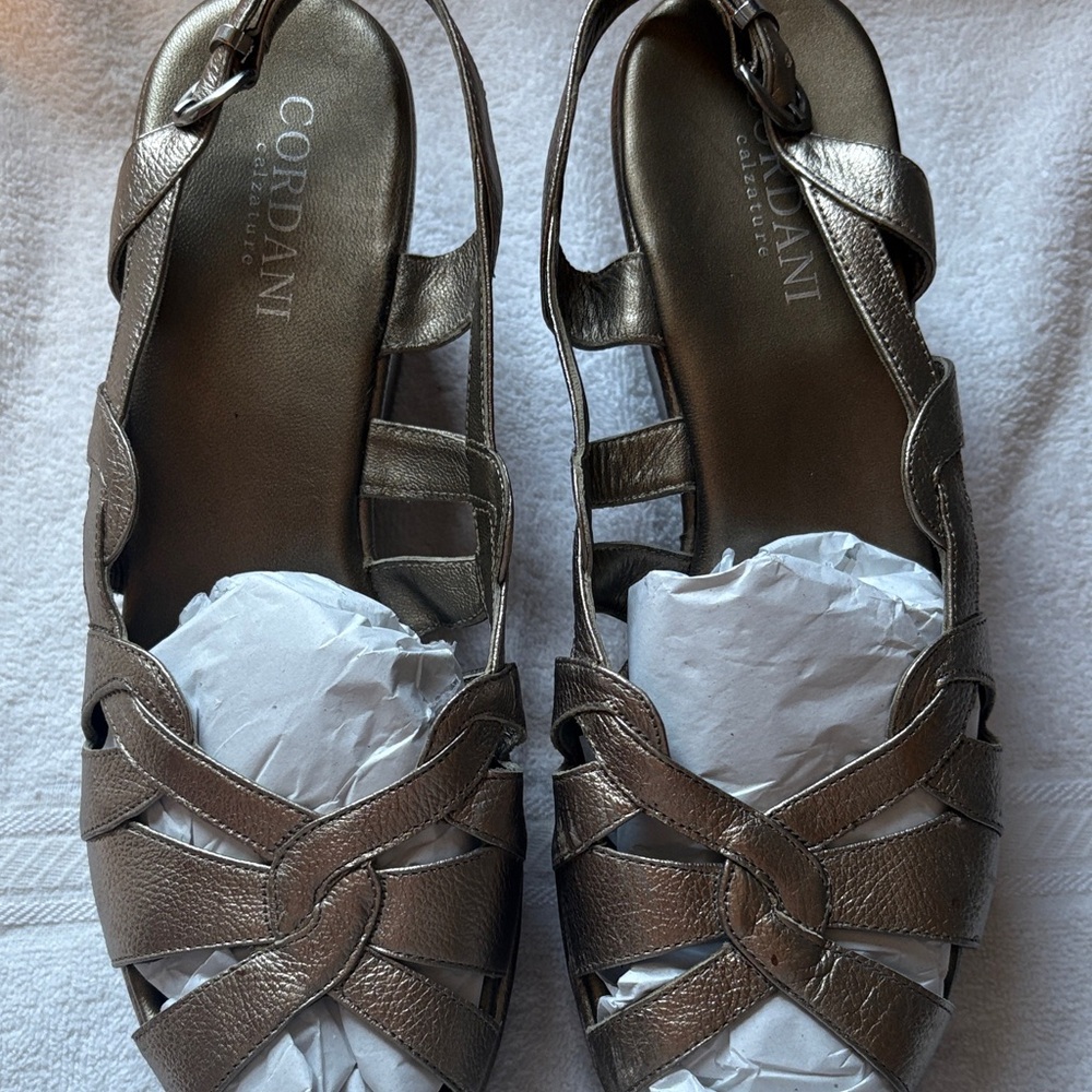 Cordani Women's Bronze Strappy Sandals